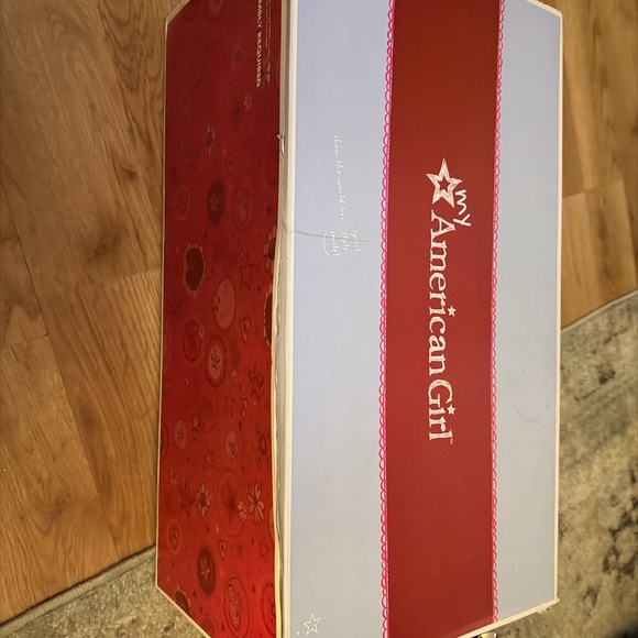 American Girl Doll Bath Set with Pink and Blue Towels - Picture 3 of 3